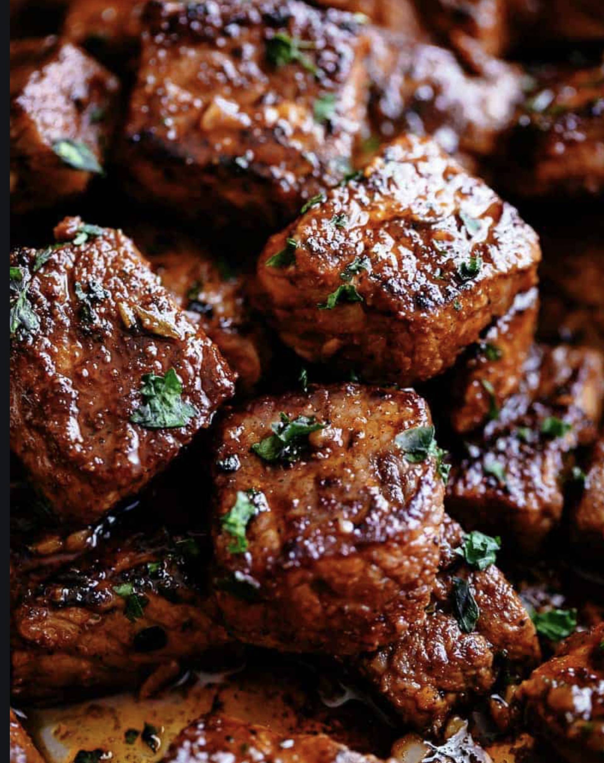 Steak Bites w/Garlic Sweet Potato Mash