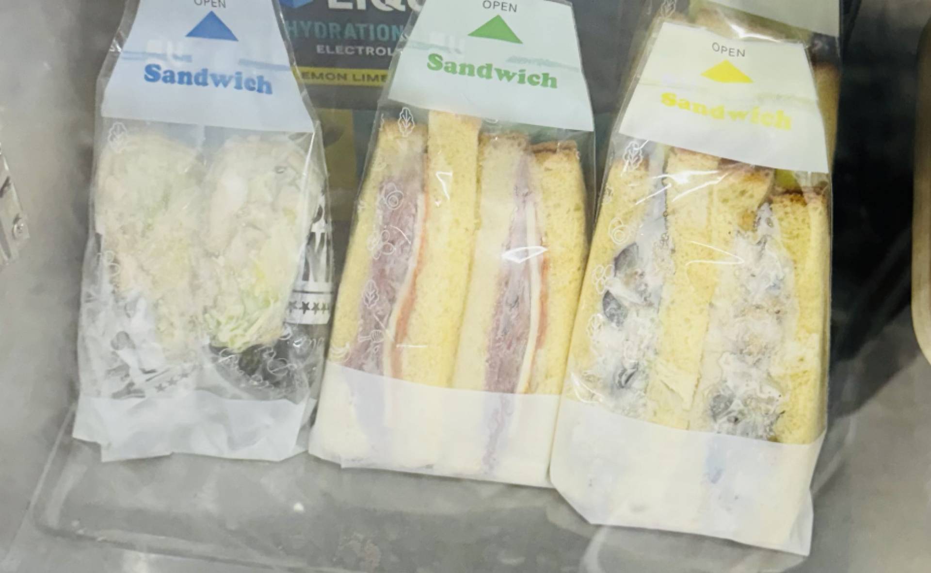 Grab-N-Geaux | Chicken Salad Sandwich