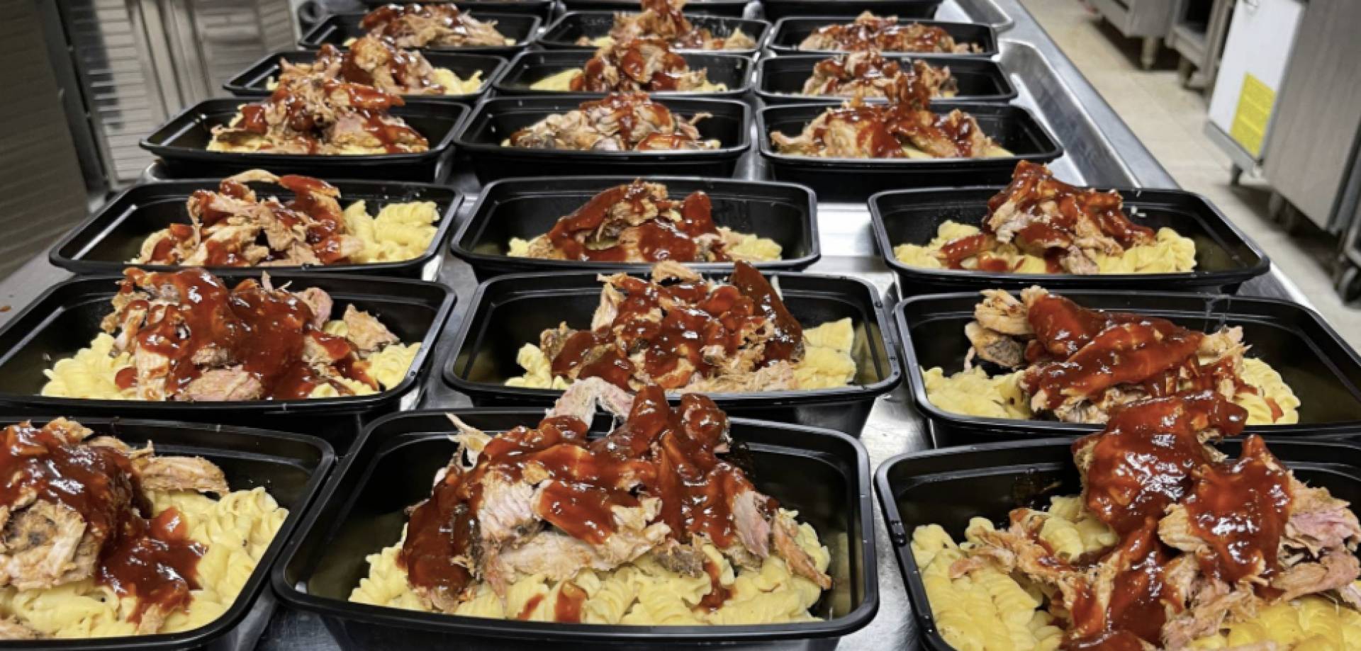 Mini Meal | BBQ Pulled Pork Mac & Cheese Bowl